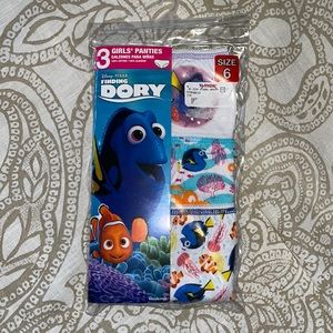 NWT Finding Dory Girls’ Underwear